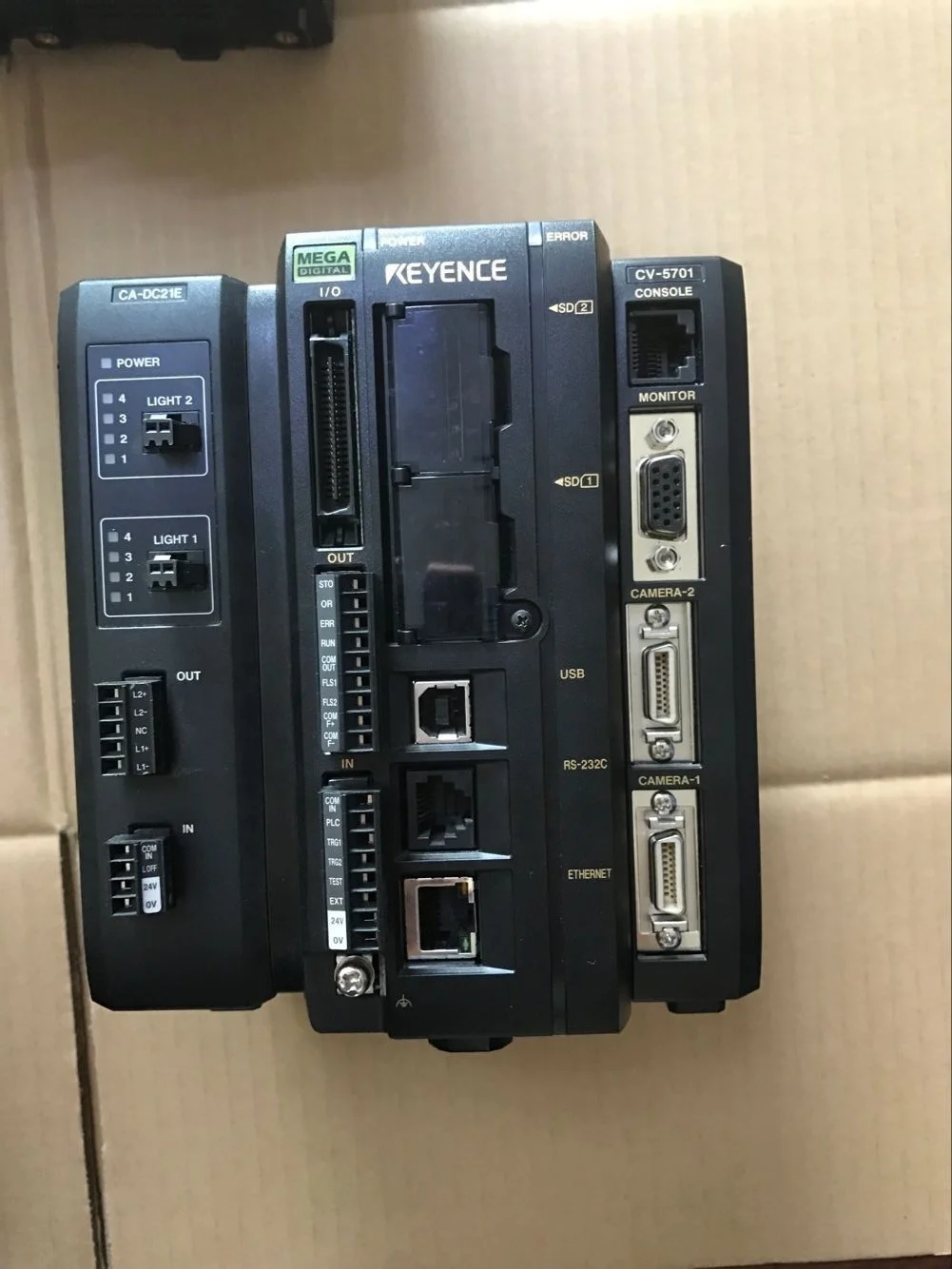 1pc キーエンス CV-H500M 産業用カメラ航空輸送 未使用 キーエンス 高速デジタル500万画素白黒カメラ CV-H500M